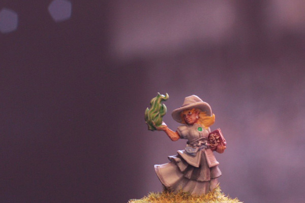 figurine semi-homme