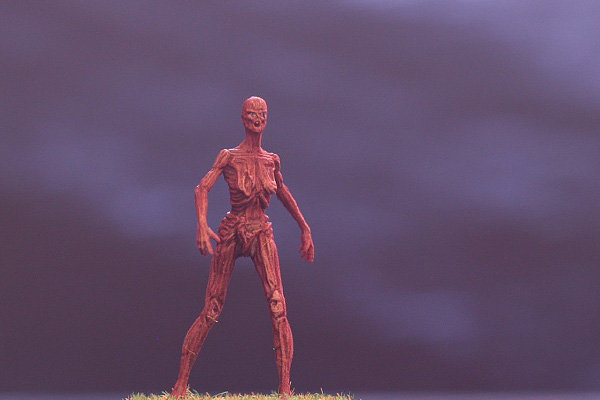  figurine décharnée 